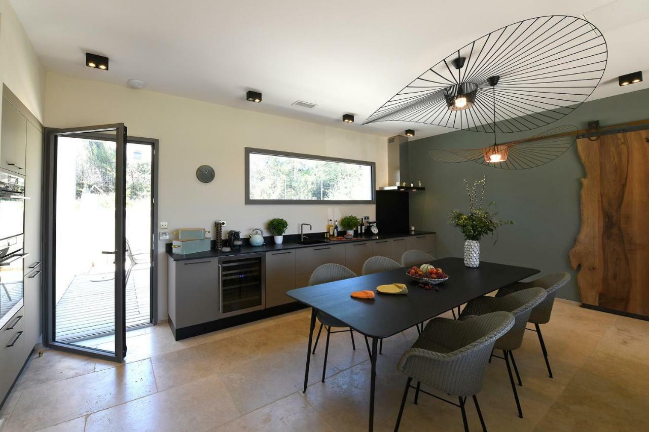 Les Loges En Provence "Villa Garrigue" 阿维尼翁新城 外观 照片