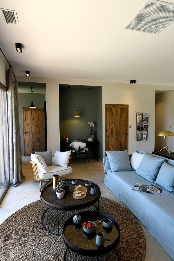 Les Loges En Provence "Villa Garrigue" 阿维尼翁新城 外观 照片